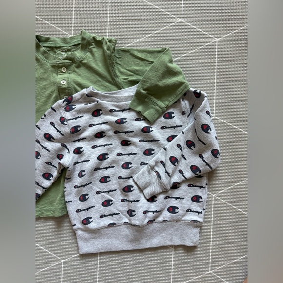 Champion & mixed brand|Baby boy/toddler bundle of long sleeves & sweater•••4-5T - Picture 4 of 10
